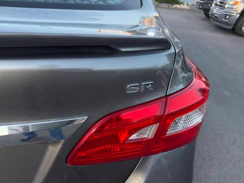 Nissan Sentra 4dr Sdn I4 CVT SR 2016