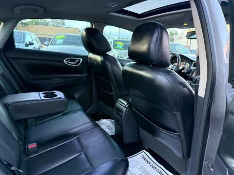 Nissan Sentra 4dr Sdn I4 CVT SR 2016
