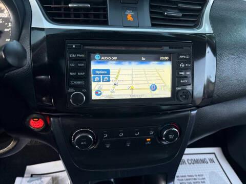 Nissan Sentra 4dr Sdn I4 CVT SR 2016