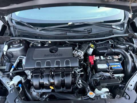 Nissan Sentra 4dr Sdn I4 CVT SR 2016
