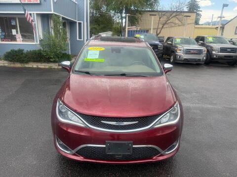 Chrysler Pacifica Limited FWD 2019