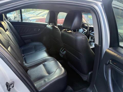 Ford Taurus 4dr Sdn Limited FWD 2011