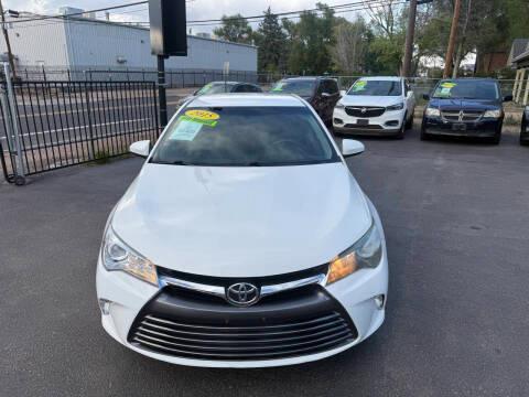 Toyota Camry 4dr Sdn I4 Auto XLE (Natl) 2015