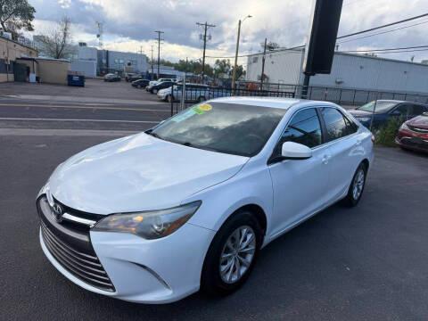 Toyota Camry 4dr Sdn I4 Auto XLE (Natl) 2015