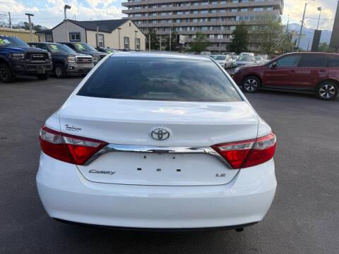 Toyota Camry 4dr Sdn I4 Auto XLE (Natl) 2015