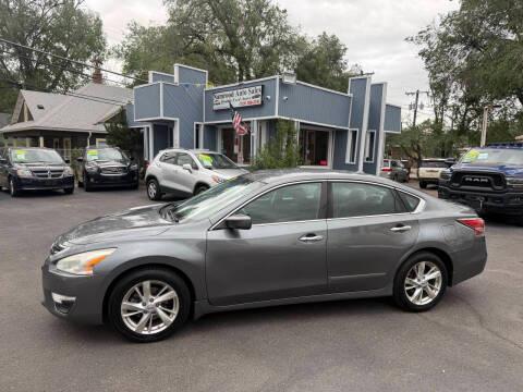 Nissan Altima 4dr Sdn I4 2.5 SV 2014