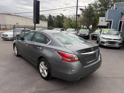 Nissan Altima 4dr Sdn I4 2.5 SV 2014