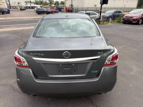 Nissan Altima 4dr Sdn I4 2.5 SV 2014