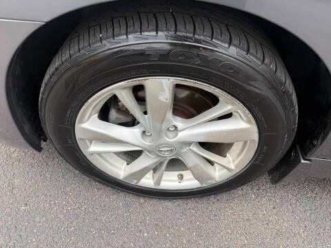 Nissan Altima 4dr Sdn I4 2.5 SV 2014