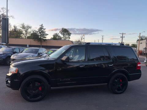 Ford Expedition 4WD 4dr Platinum 2016
