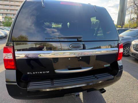 Ford Expedition 4WD 4dr Platinum 2016