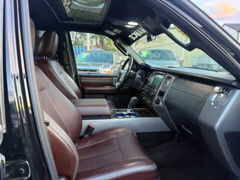 Ford Expedition 4WD 4dr Platinum 2016