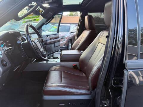 Ford Expedition 4WD 4dr Platinum 2016