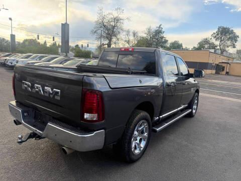 RAM 1500 4WD Crew Cab 140.5" Longhorn 2017