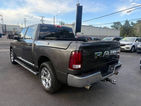 RAM 1500 4WD Crew Cab 140.5" Longhorn 2017