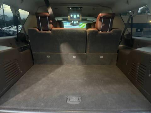 Chevrolet Suburban 4WD 4dr 1500 Premier 2019