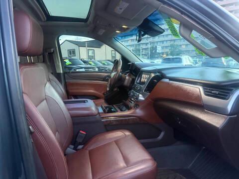 Chevrolet Suburban 4WD 4dr 1500 Premier 2019