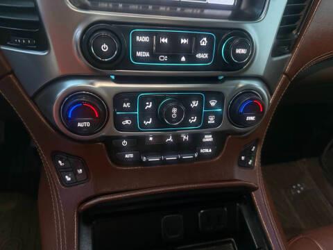 Chevrolet Suburban 4WD 4dr 1500 Premier 2019