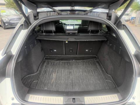 Land Rover Range Rover Velar D180 R-Dynamic HSE 2018