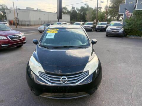 Nissan Versa Note 5dr HB CVT 1.6 S Plus 2015