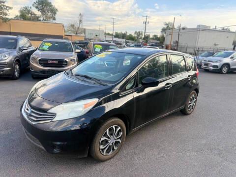 Nissan Versa Note 5dr HB CVT 1.6 S Plus 2015