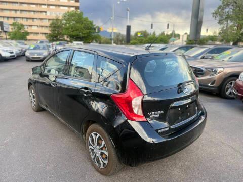 Nissan Versa Note 5dr HB CVT 1.6 S Plus 2015