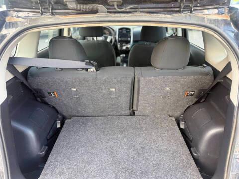 Nissan Versa Note 5dr HB CVT 1.6 S Plus 2015