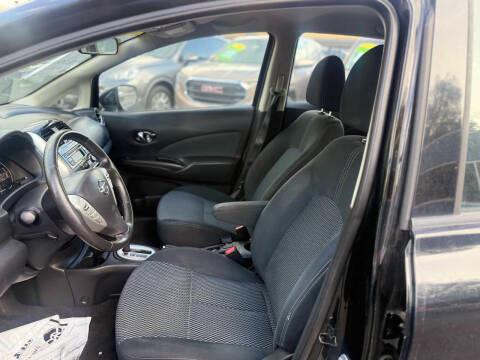 Nissan Versa Note 5dr HB CVT 1.6 S Plus 2015