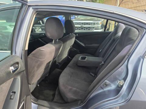 Nissan Altima 4dr Sdn I4 CVT 2.5 S 2011