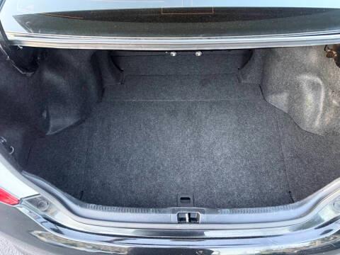 Toyota Camry 4dr Sdn I4 Auto XLE (Natl) 2013