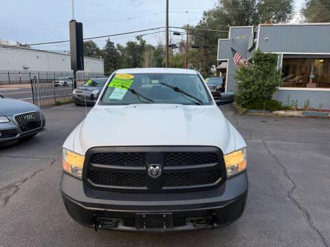 RAM 1500 4WD Quad Cab 140.5" Tradesman 2016
