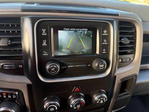 RAM 1500 Express 4x4 Quad Cab 6'4" Box 2018