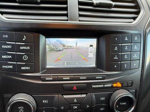 Ford Explorer XLT 4WD 2019