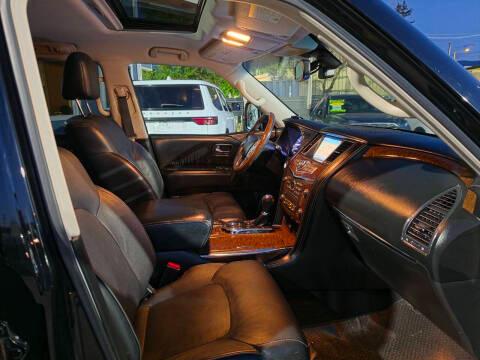 Infiniti QX80 AWD 2017