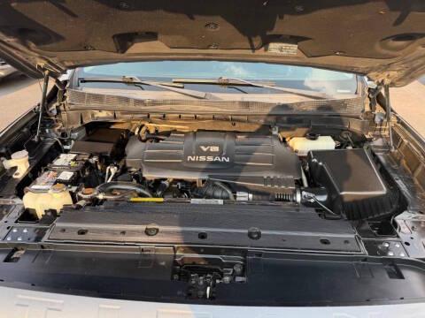 Nissan Titan 4x4 Crew Cab PRO-4X 2017