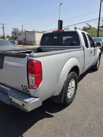Nissan Frontier 2017.5 King Cab 4x4 SV V6 Auto 2017