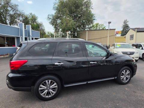 Nissan Pathfinder 4x4 SV 2018