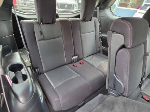 Nissan Pathfinder 4x4 SV 2018