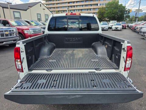 Nissan Frontier 2017.5 Crew Cab 4x4 SV V6 Auto 2017