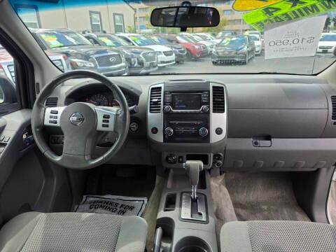 Nissan Frontier 2017.5 Crew Cab 4x4 SV V6 Auto 2017