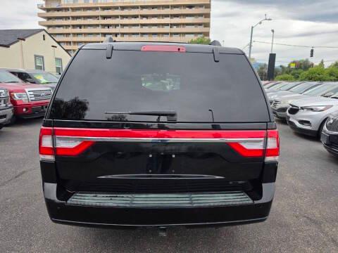 Lincoln Navigator 4WD 4dr Reserve 2016
