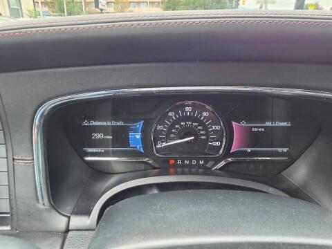 Lincoln Navigator 4WD 4dr Reserve 2016