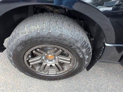 Lincoln Navigator 4WD 4dr Reserve 2016