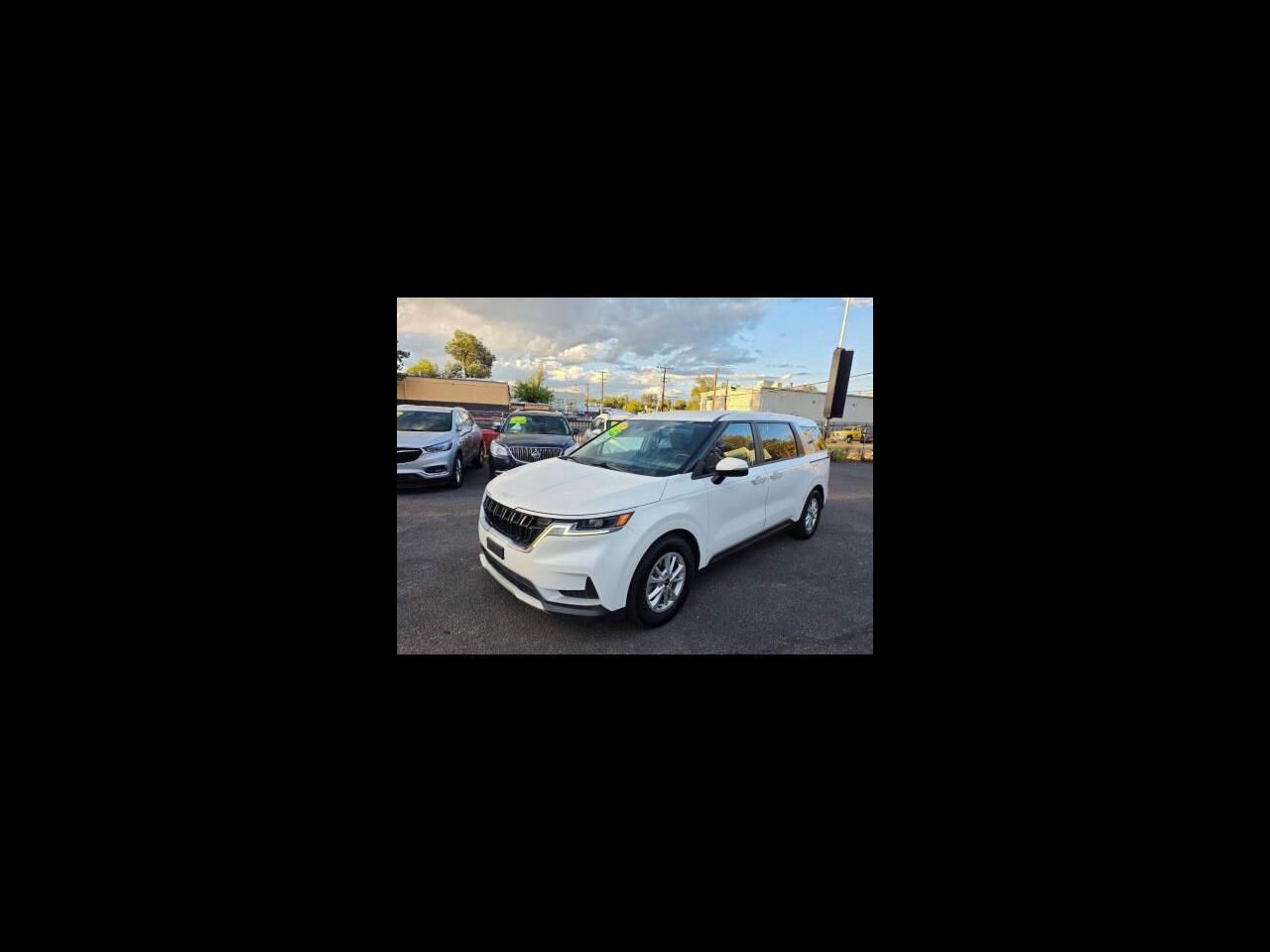 2022 Kia Carnival LX FWD