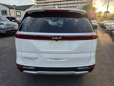 Kia Carnival LX FWD 2022