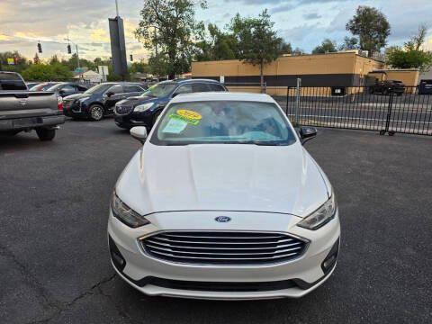 Ford Fusion photo 2