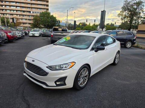 Ford Fusion photo 3