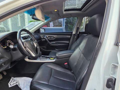 Nissan Altima 4dr Sdn I4 2.5 SL 2014