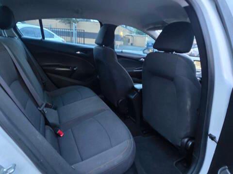 Chevrolet Cruze 4dr Sdn 1.4L LS w/1SB 2017