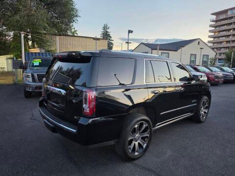 GMC Yukon photo 8